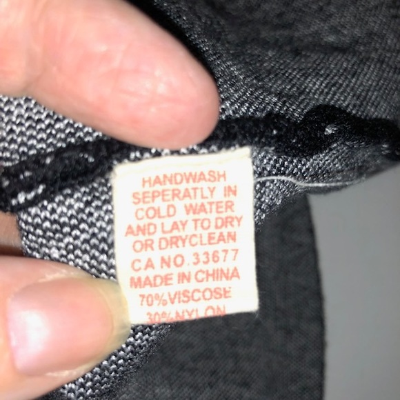 Orange designed size small midi skirt - Picture 3 of 4